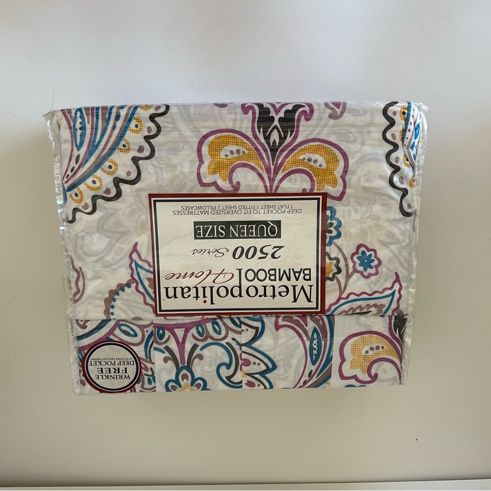 Queen Sheet Set Paisley Florals Blue White Bamboo Home - Picture 3 of 8